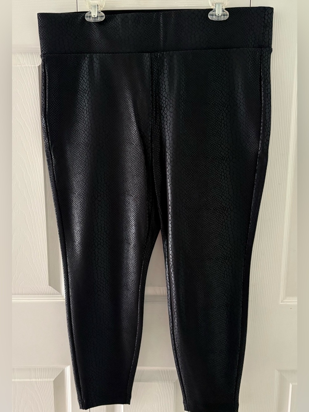 Torrid Slim Black Pixie pants, snake print, 2R